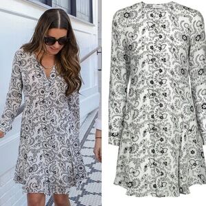 A.L.C. Mini Dress Long Sleeve A Line Flutter Hem Silk Chiffon Black/White SZ 4